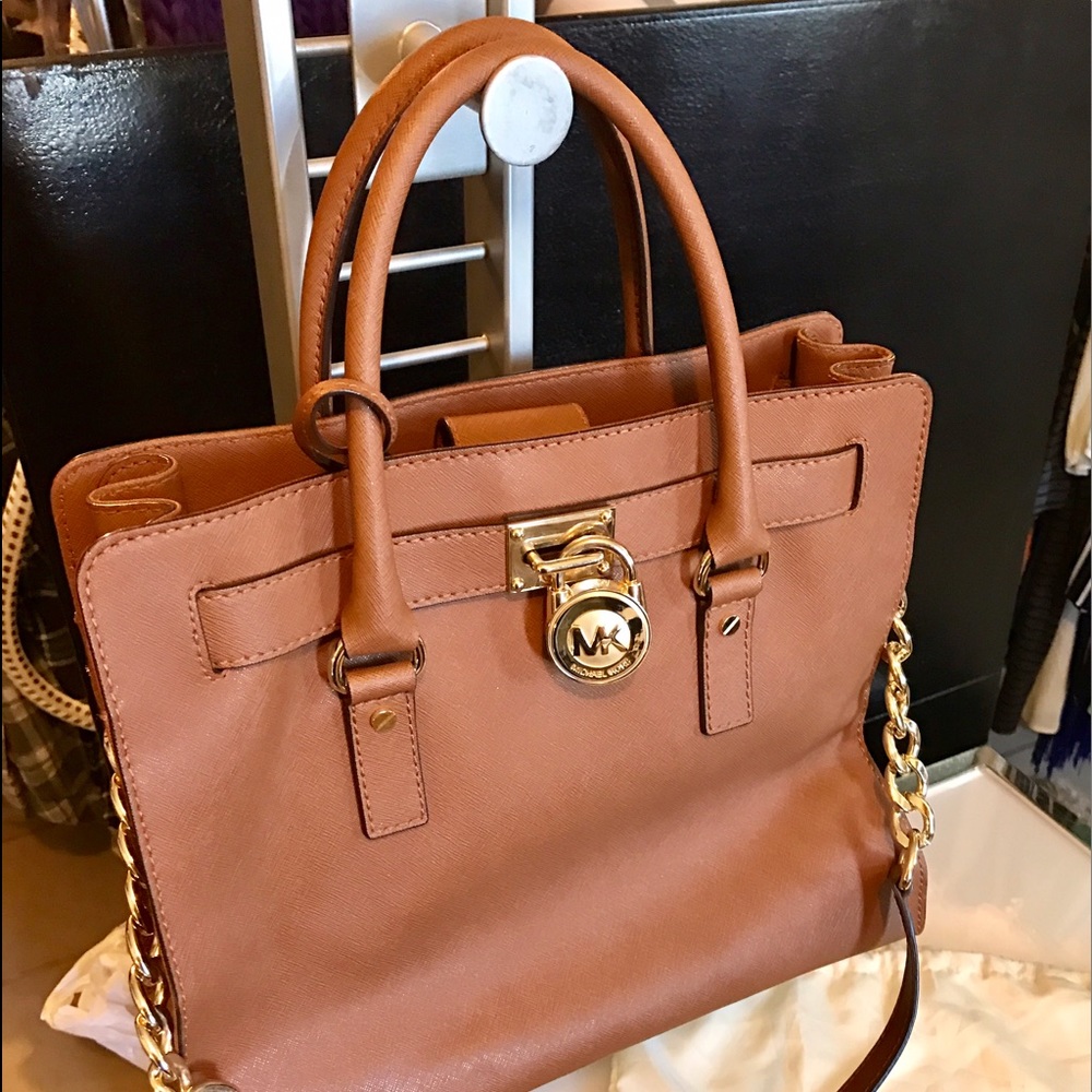 🔥 EUC Authentic MK Purse
