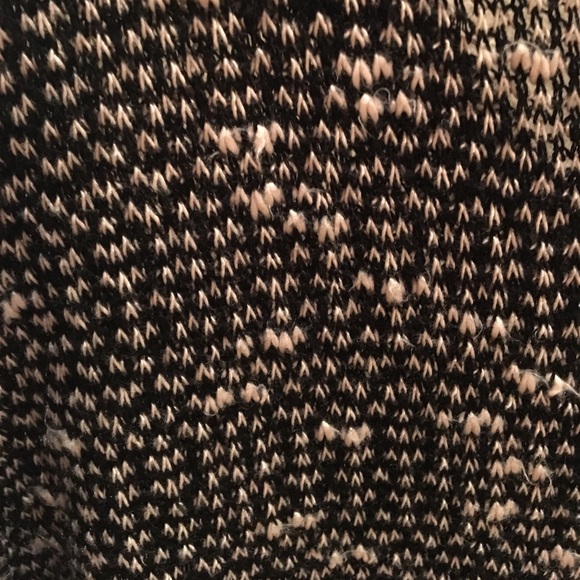 Black and cream thin, long sleeved sweater. - Picture 3 of 3