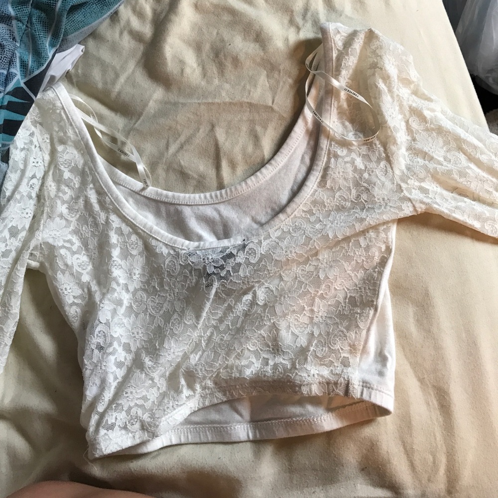 Long sleeve crop top