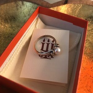 James Avery Pearl Ring