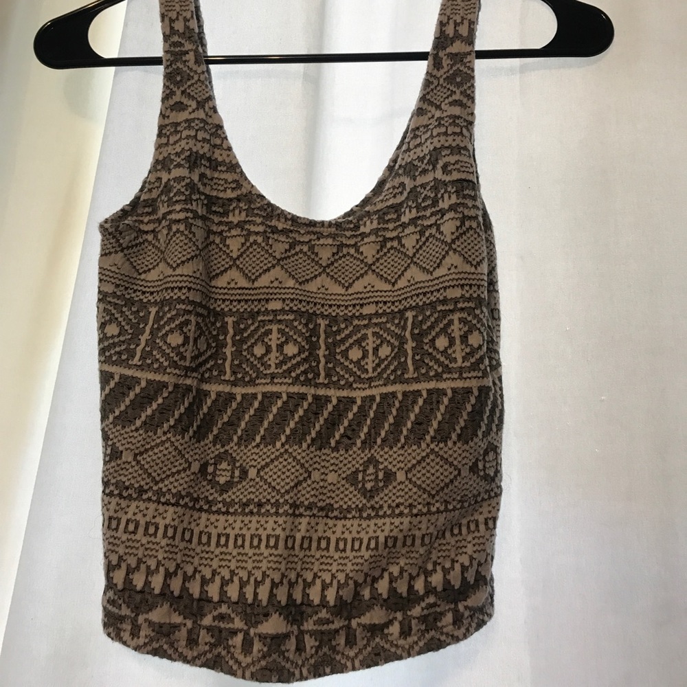 Tank top crop