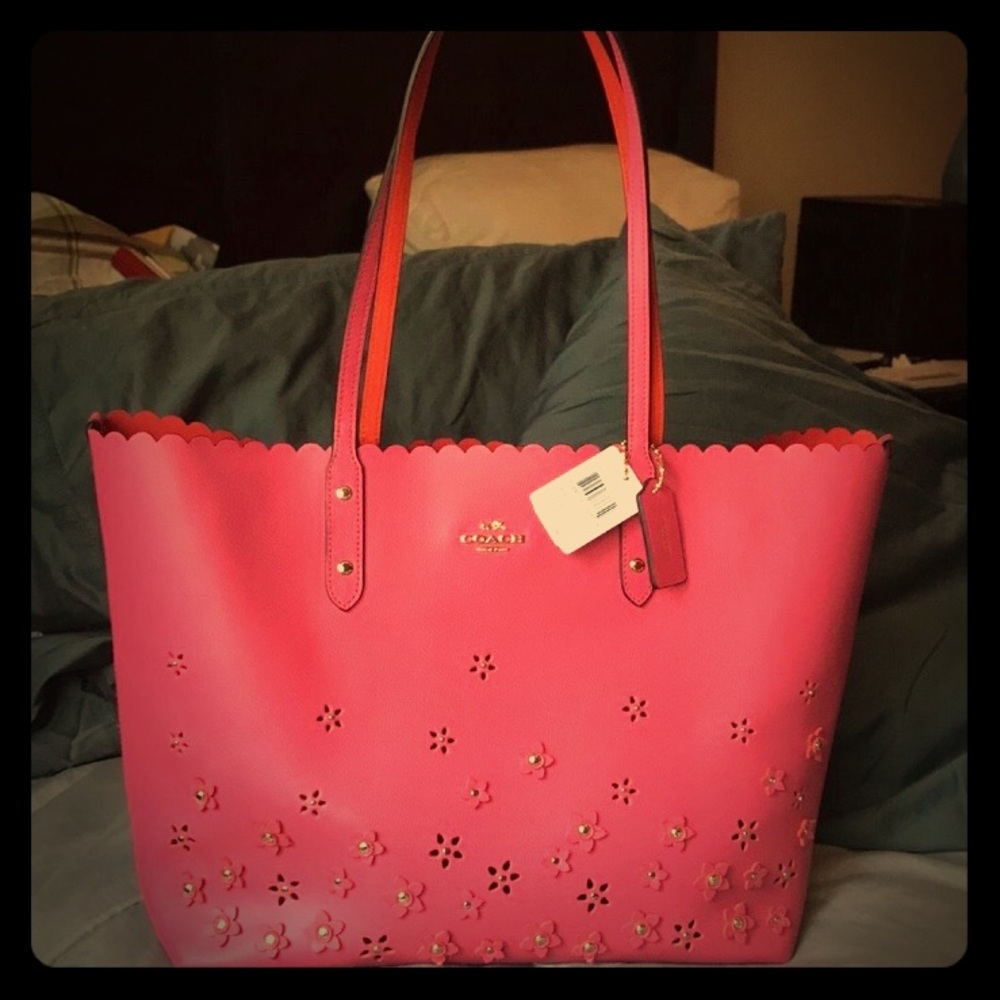 Authentic Pink Coach Tote barely used