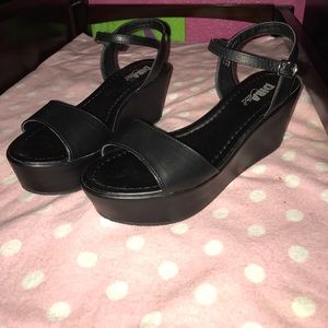 Black platform sandals