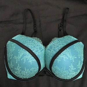 NWT Victoria's Secret Bra 34DDD