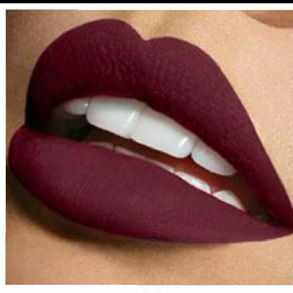 Rosewine long lasting matte lipgloss