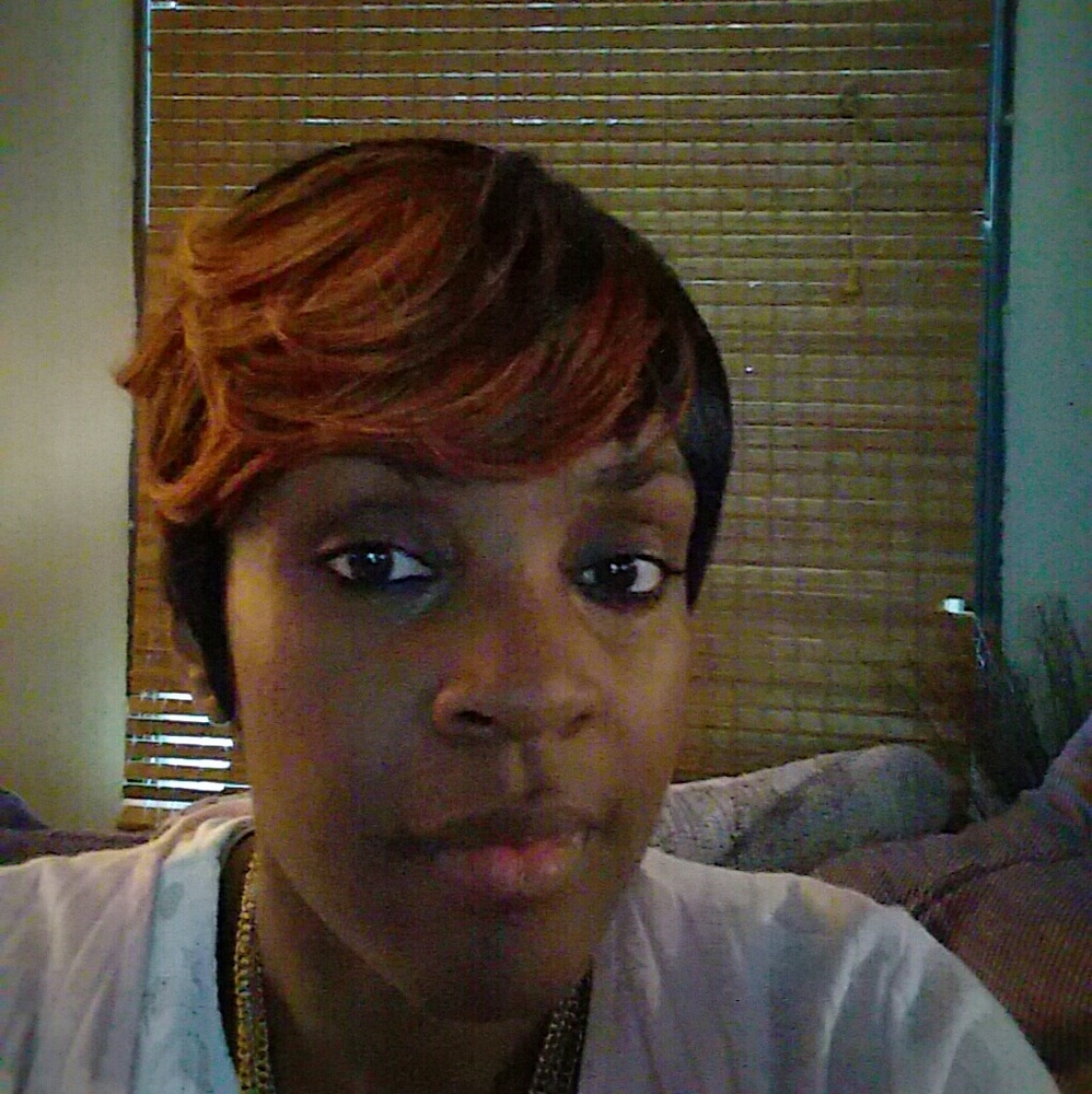 Meet your Posher, Sharone