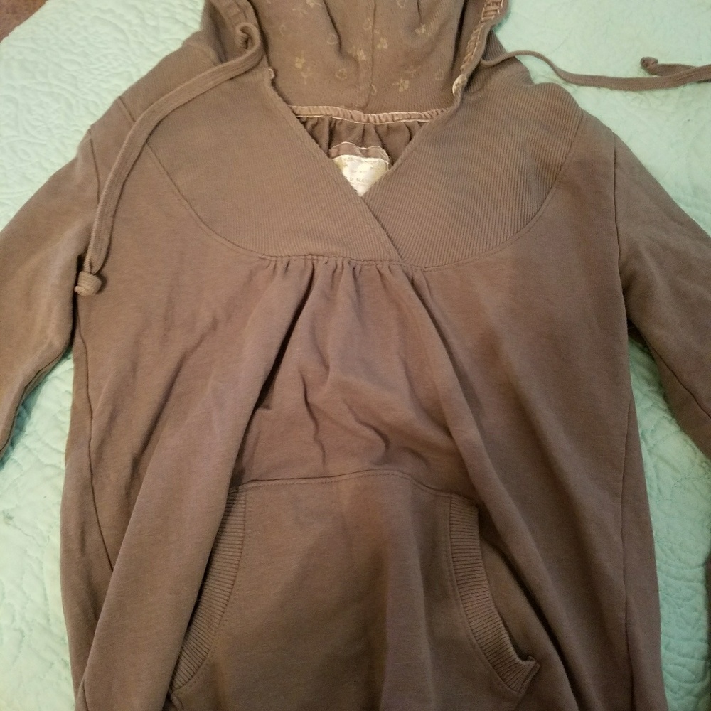 Final Price! Old Navy gray sweater with hood