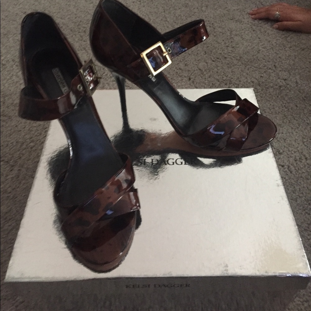 Heel Charles David great work shoe!