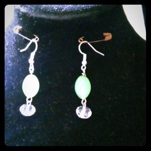 Earing crystal and Jed
