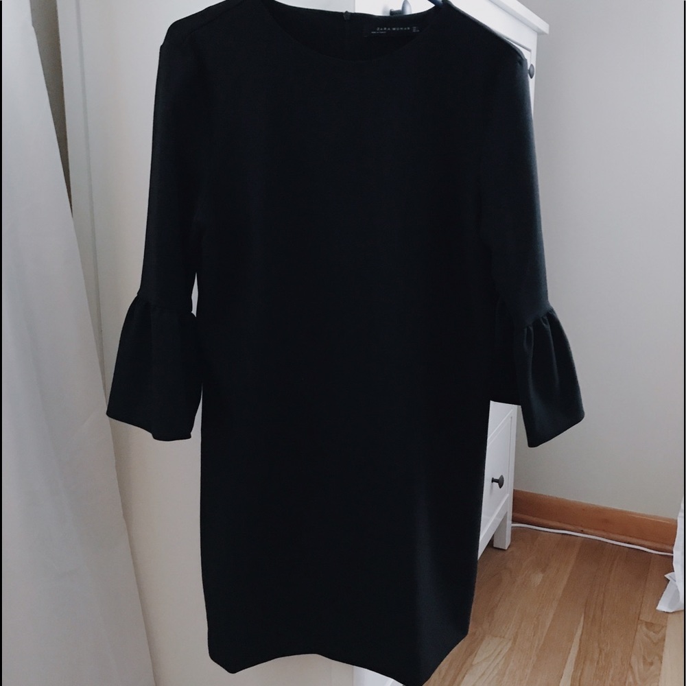Belle Sleeve Blk dress