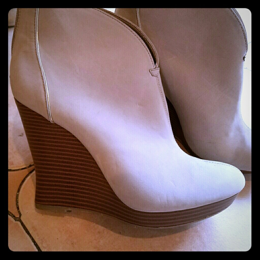 she booties