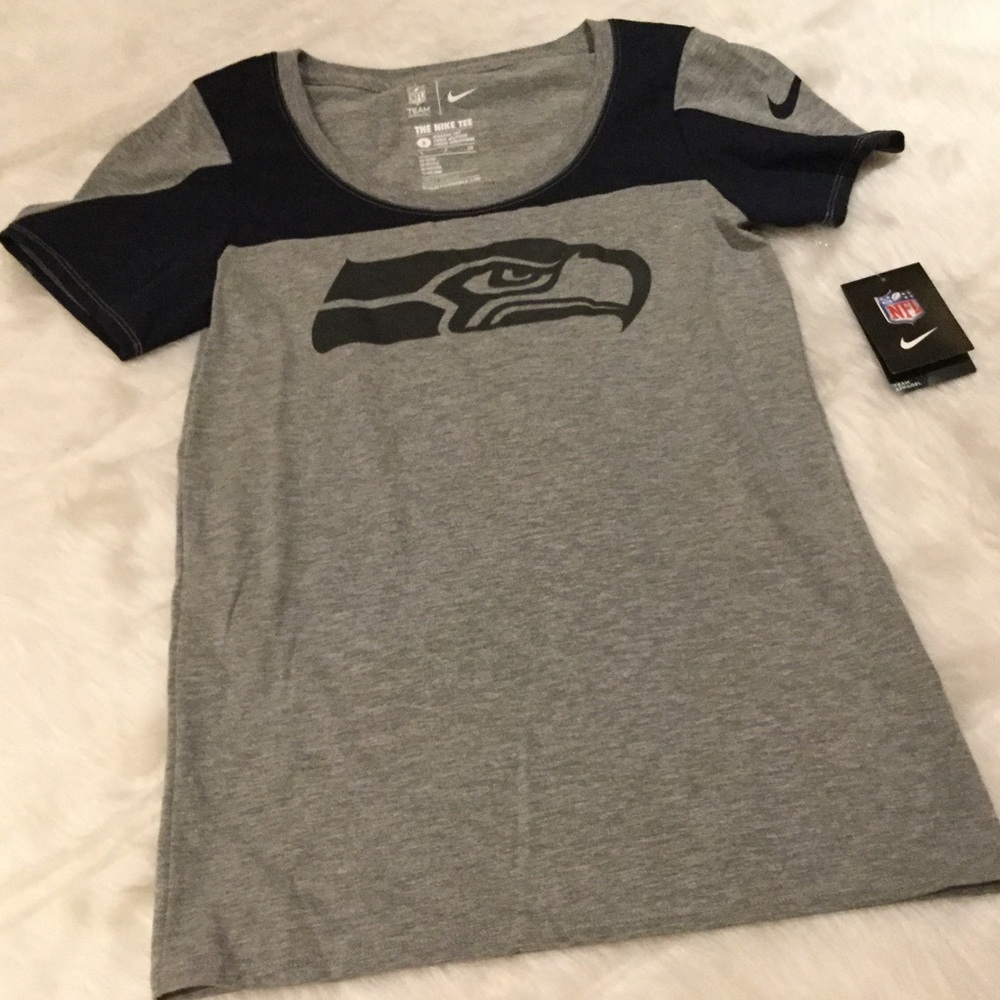🎉BOGO 🆓🎉NWT Nike Seahawks Champion Drive Tee - Picture 3 of 7
