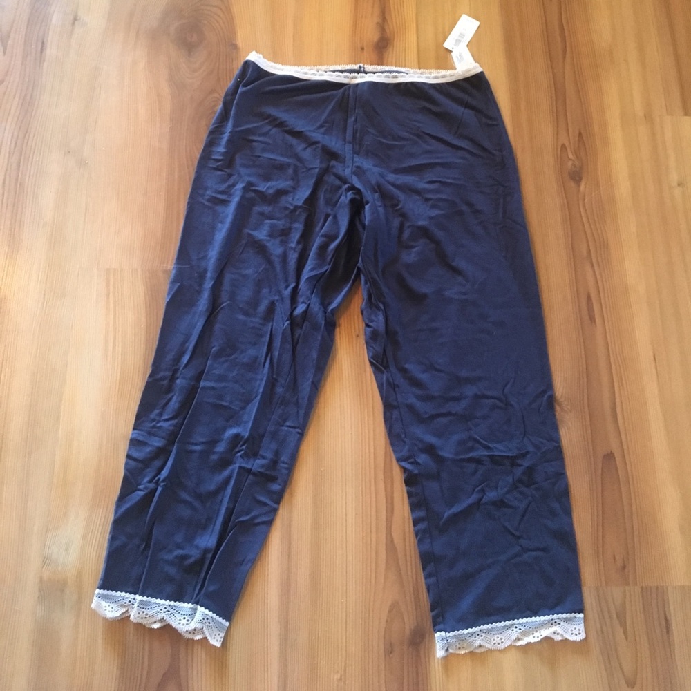 GapBody pajama capri bottoms