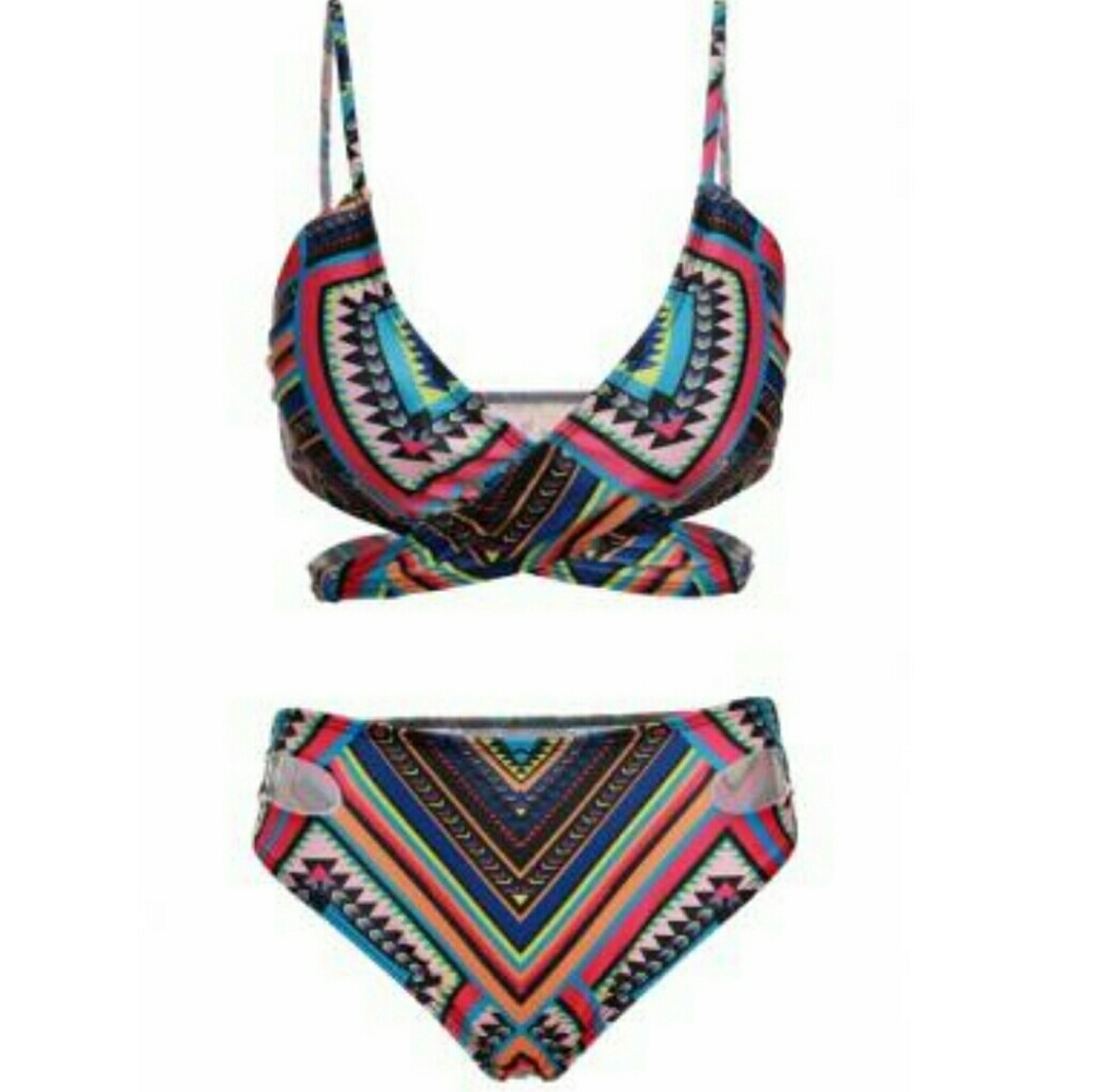 Aztec bikini - Picture 2 of 4