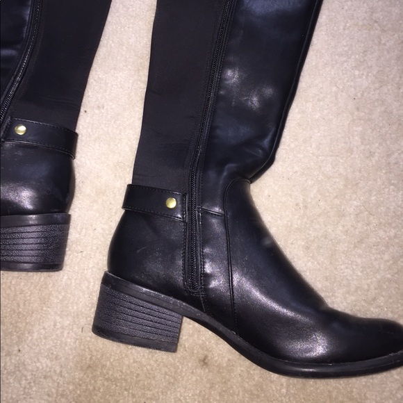 Black boots - Picture 3 of 3