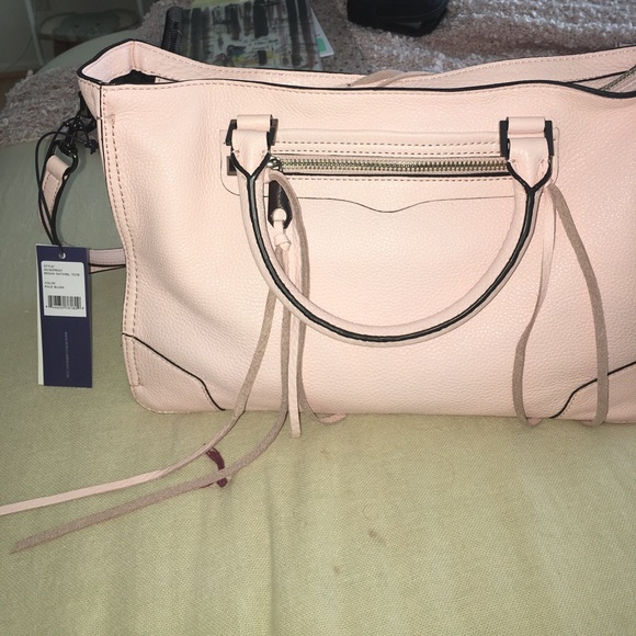 SOLD ON TRADESY 🎉🎉Rebecca Minkoff Satchel👛 - Picture 4 of 8