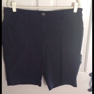 Chico's sz 3 black cargo shorts cotton/spandex