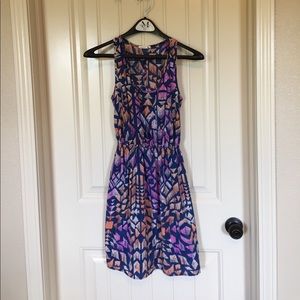 Sundress • XS • Keyhole back and Pocket