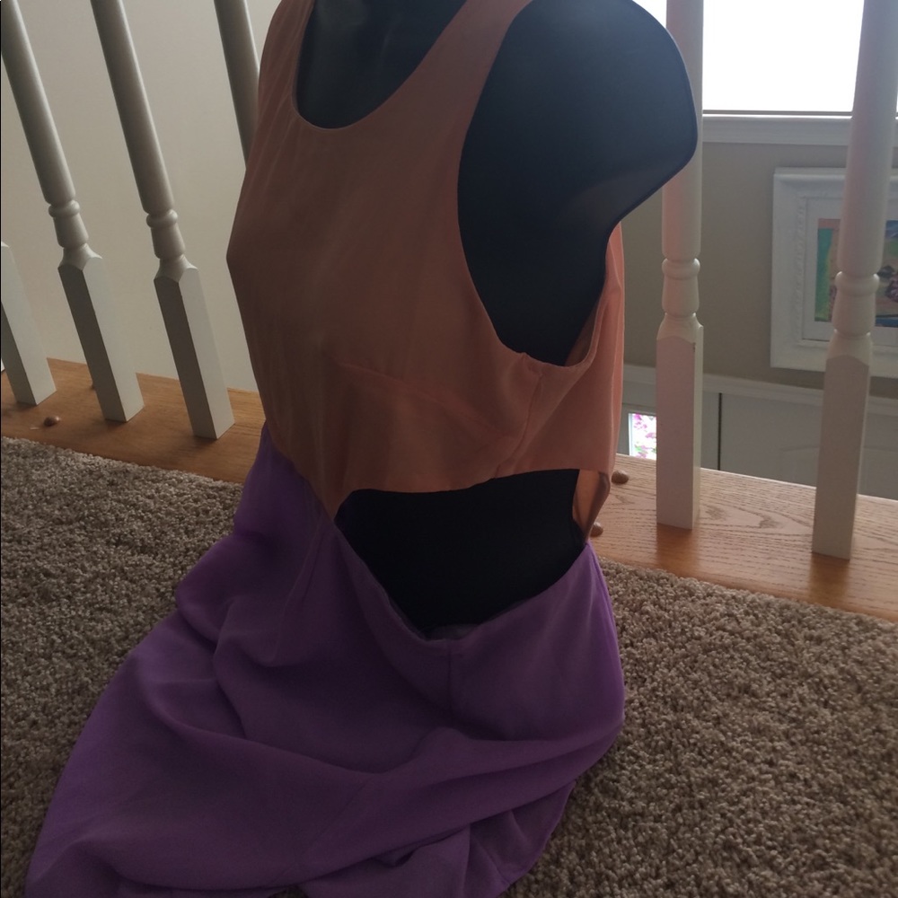 Tobi sz md peach and lavender dress wi/ cut out