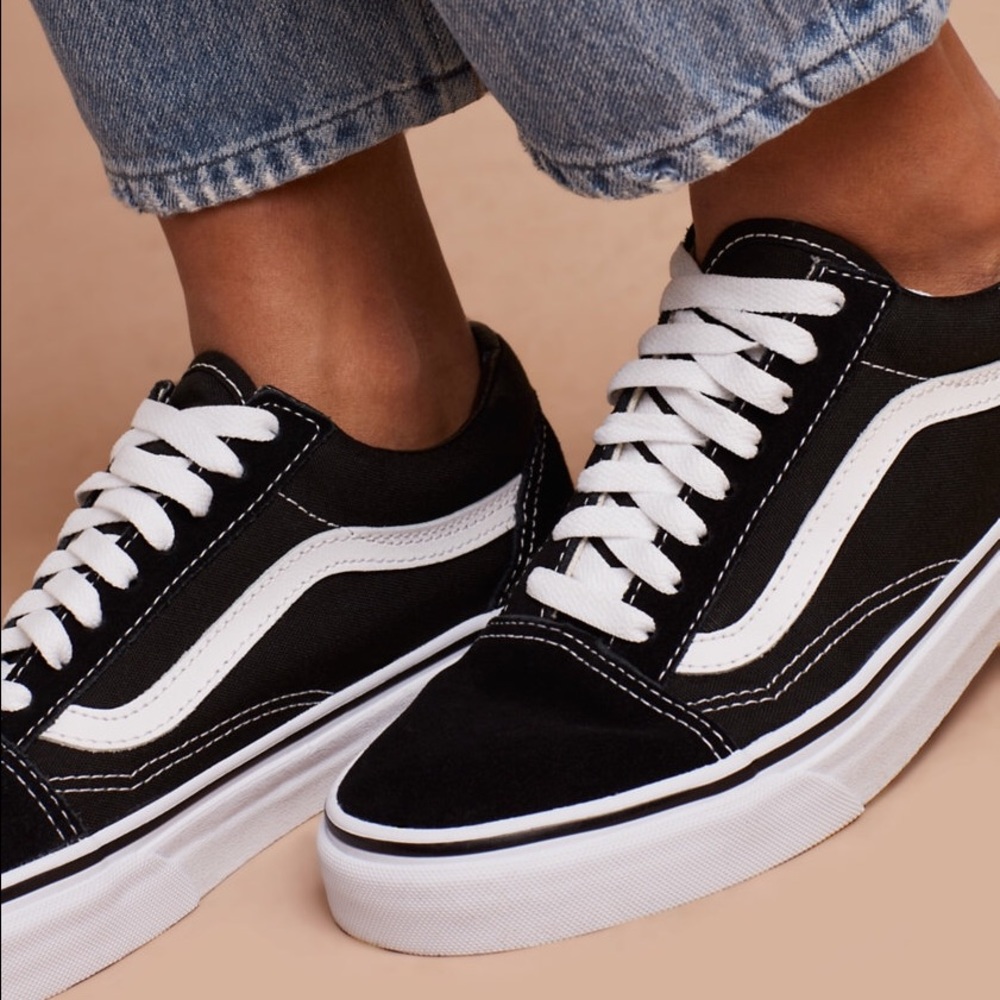 Classic women's black and white vans