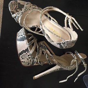 Bebe heels