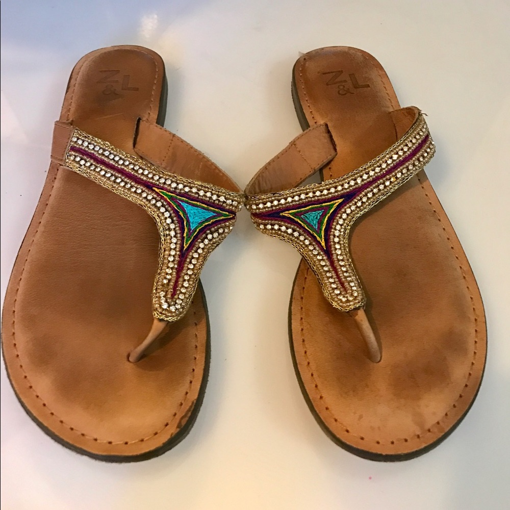 🎉 Super comfortable boutique sandals