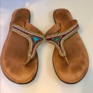 🎉 Super comfortable boutique sandals