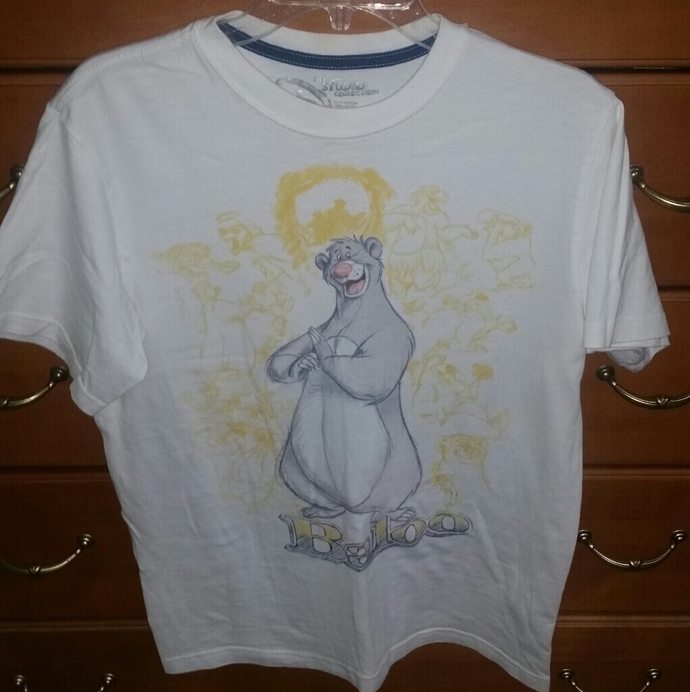 Disney Store Baloo Shirt Size Small in Men