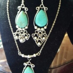 Beautiful handmad necklace with earrings