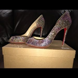 Christian Louboutin Rosette Glitter LOOKING2TRADE