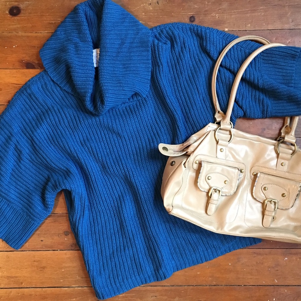 Blue short-sleeved cowl-neck sweater