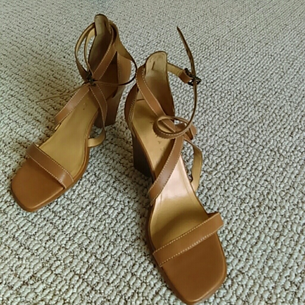 Ankle strap sandals