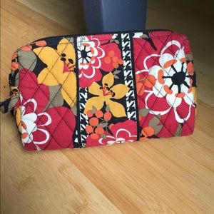 Vera Bradley small cosmetic bag