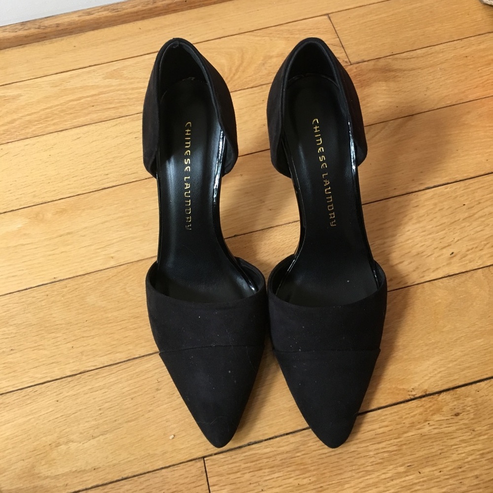 NWOT Chinese Laundry Suede Heels
