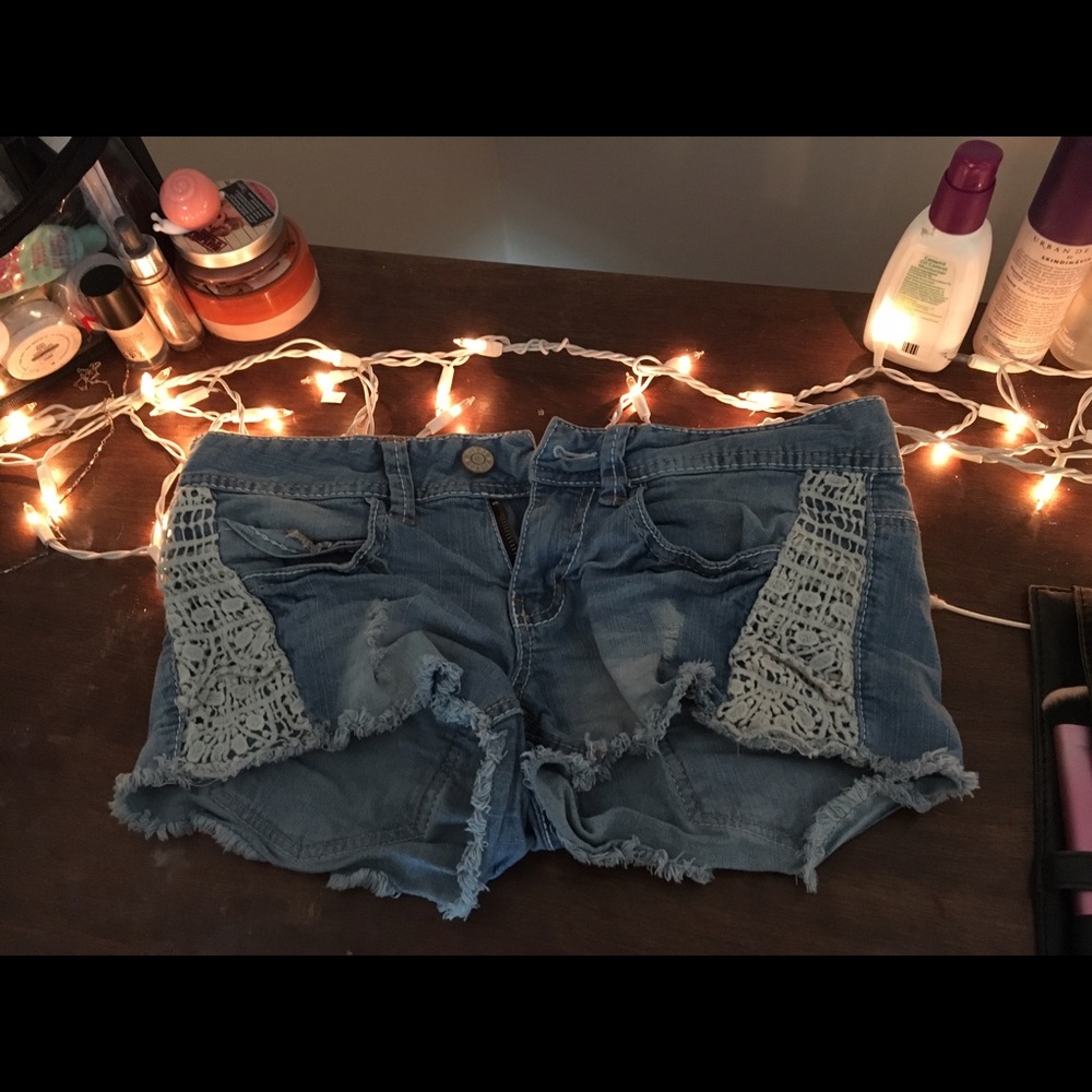 Jean Shorts With White Lace