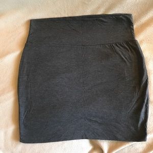 Charlotte Russe gray bodycon skirt (M)
