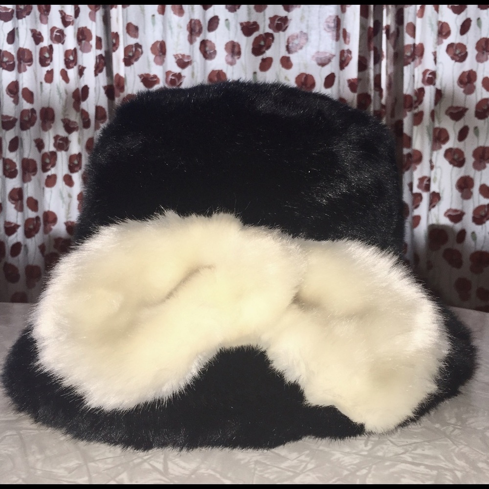 Kate Spade faux fur hat NWT