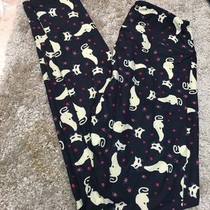 Lularoe OS cat leggings