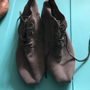 Grey TOMS booties