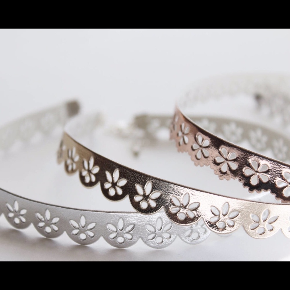 ๐๐ผ๐ธ๐บ๐ธ๐ผ CHOKERS - ROSE GOLD FLORAL LASER-CUT - Picture 2 of 5