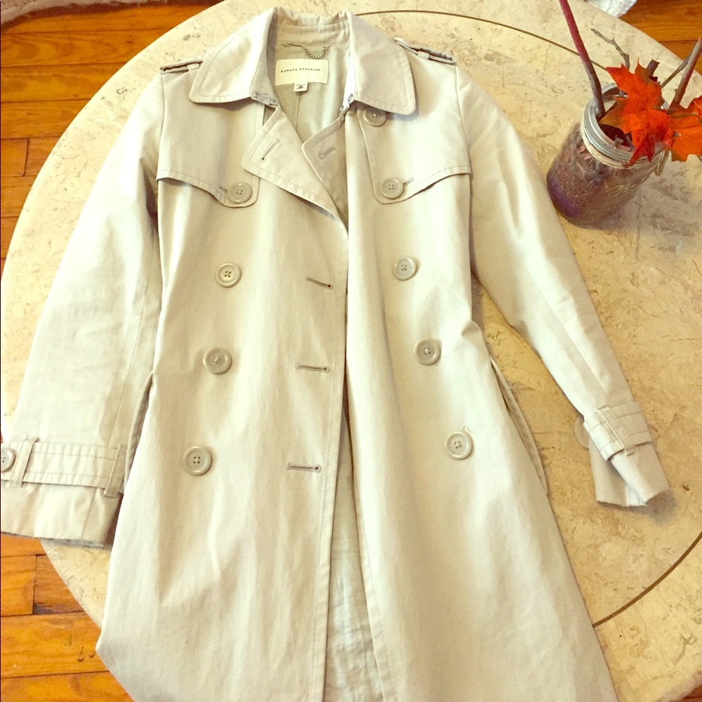 Trench coat