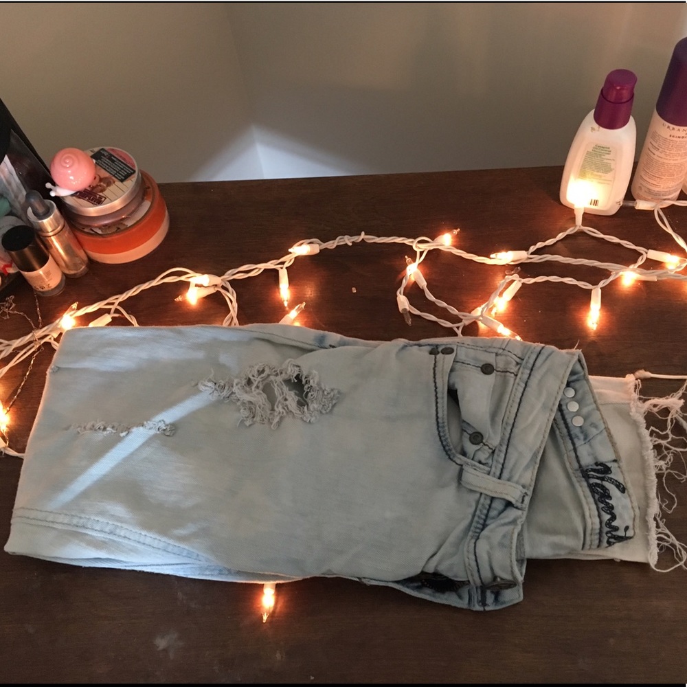 Light Wash Distressed Boyfriend Jeans