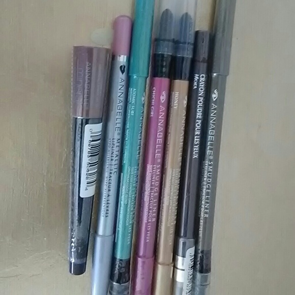 Cosmetics - Picture 7 of 8