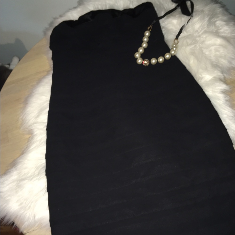 The Limited Black Tiered Dress - Picture 2 of 7