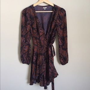 ✨ECOTÉ PAISLEY WRAP DRESS✨
