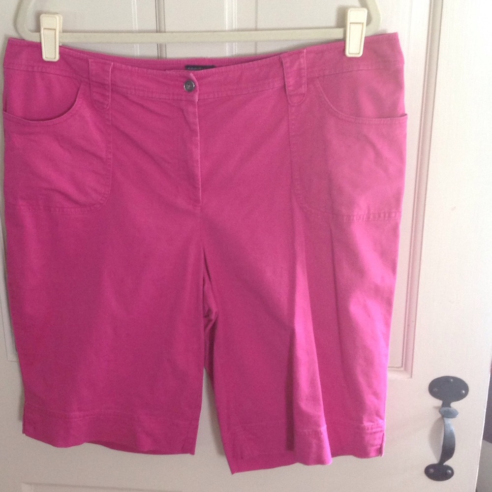Additions by Chico sz 2.5(sz 14)hot pink shorts