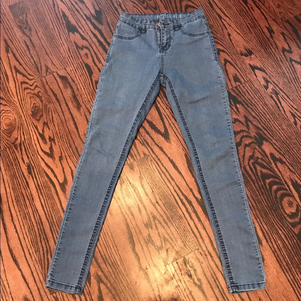 Highwaisted light blue skinny jeans