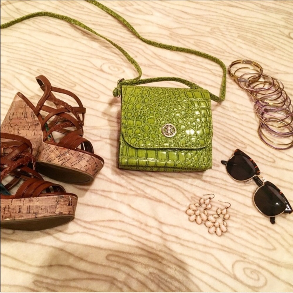 💚Classy Green Faux-Snakeskin Purse💚