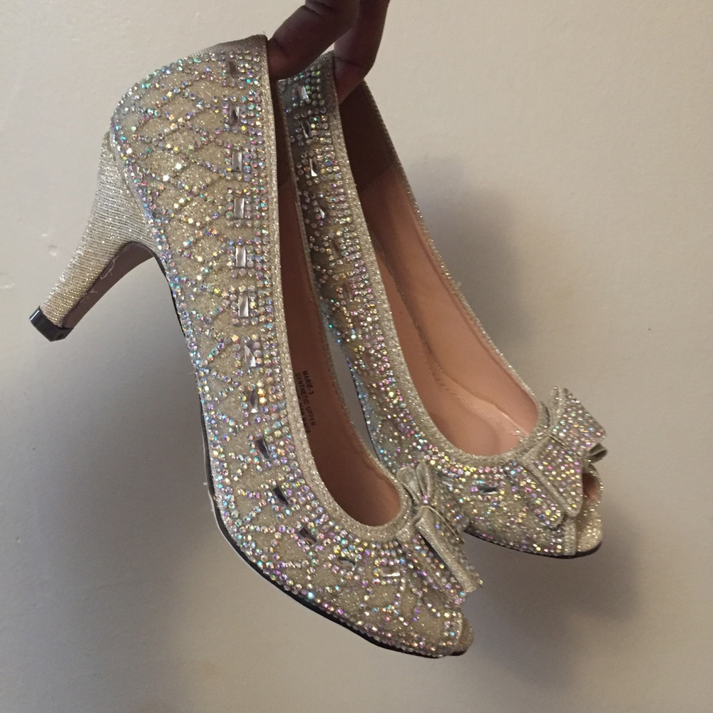 Vintage Sparkly pumps