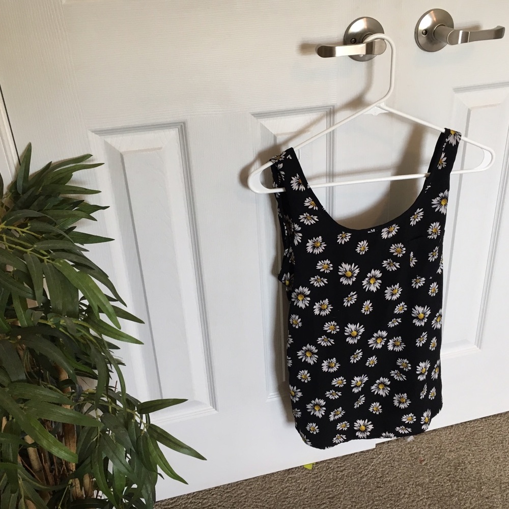 Daisy Tank With Cutout Back
